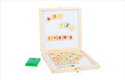 Box with magnetic letters and numbers | Wood